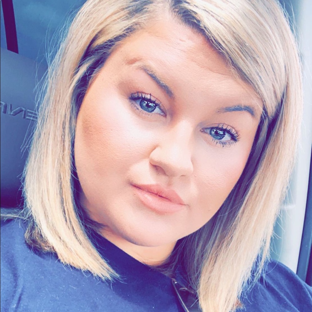 Meet your Posher, Haylee